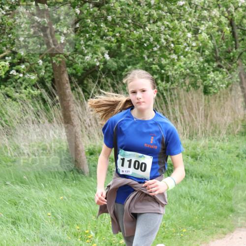 04.05.2025 - 8. Wedeler Halbmarathon Lena Gebhardt http://msf.ph/oto/7842715 04.05.2025 11:18:40 Laufen  meine-sportfotos.de