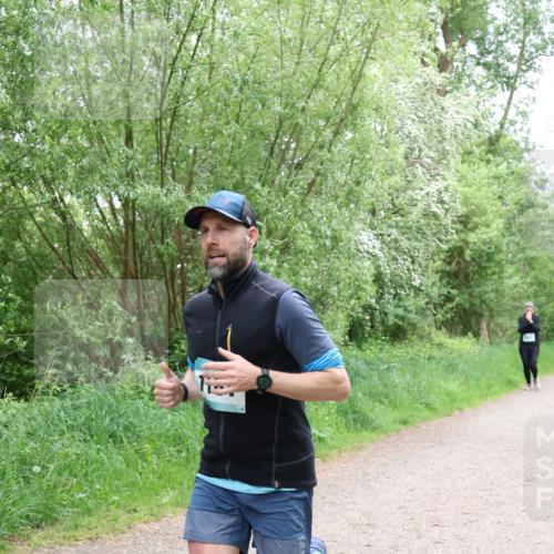 04.05.2025 - 8. Wedeler Halbmarathon Lena Gebhardt http://msf.ph/oto/7842742 04.05.2025 11:20:11 Laufen  meine-sportfotos.de