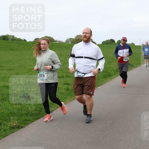 04.05.2025 - 8. Wedeler Halbmarathon Lena Gebhardt http://msf.ph/oto/7842770 04.05.2025 11:22:27 Laufen  meine-sportfotos.de