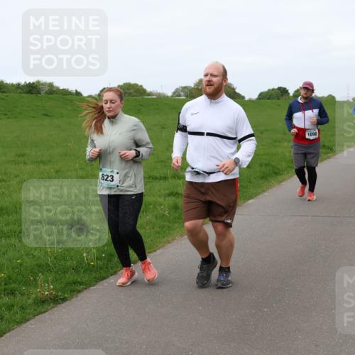04.05.2025 - 8. Wedeler Halbmarathon Lena Gebhardt http://msf.ph/oto/7842771 04.05.2025 11:22:27 Laufen  meine-sportfotos.de