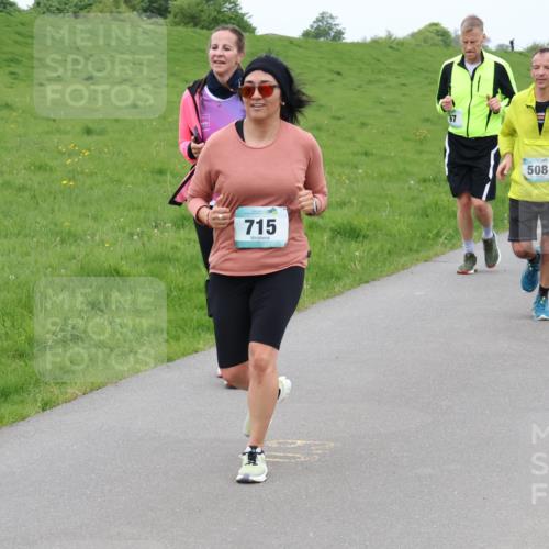 04.05.2025 - 8. Wedeler Halbmarathon Lena Gebhardt http://msf.ph/oto/7842823 04.05.2025 11:25:23 Laufen  meine-sportfotos.de