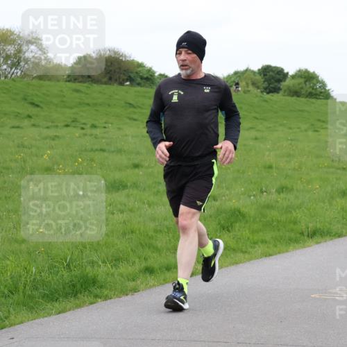 04.05.2025 - 8. Wedeler Halbmarathon Lena Gebhardt http://msf.ph/oto/7842839 04.05.2025 11:26:41 Laufen  meine-sportfotos.de