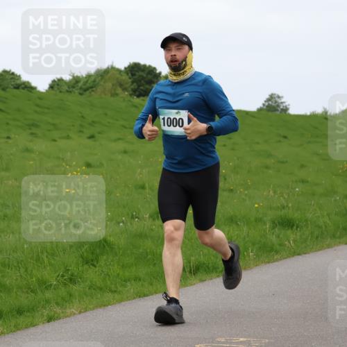 04.05.2025 - 8. Wedeler Halbmarathon Lena Gebhardt http://msf.ph/oto/7842856 04.05.2025 11:27:53 Laufen  meine-sportfotos.de