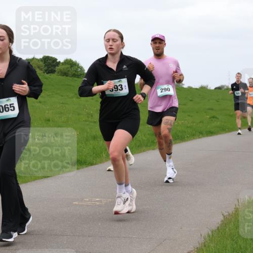 04.05.2025 - 8. Wedeler Halbmarathon Lena Gebhardt http://msf.ph/oto/7842863 04.05.2025 11:28:23 Laufen  meine-sportfotos.de