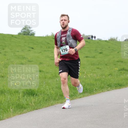 04.05.2025 - 8. Wedeler Halbmarathon Lena Gebhardt http://msf.ph/oto/7842876 04.05.2025 11:29:46 Laufen  meine-sportfotos.de
