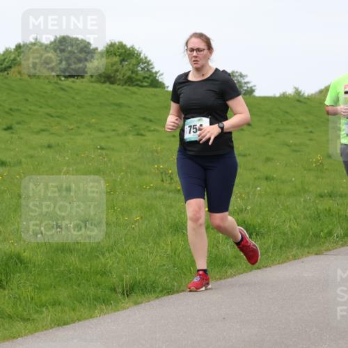 04.05.2025 - 8. Wedeler Halbmarathon Lena Gebhardt http://msf.ph/oto/7842878 04.05.2025 11:30:01 Laufen  meine-sportfotos.de