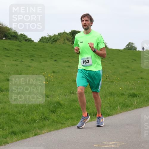 04.05.2025 - 8. Wedeler Halbmarathon Lena Gebhardt http://msf.ph/oto/7842884 04.05.2025 11:31:04 Laufen  meine-sportfotos.de