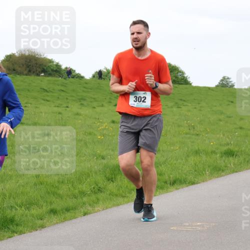 04.05.2025 - 8. Wedeler Halbmarathon Lena Gebhardt http://msf.ph/oto/7842892 04.05.2025 11:32:25 Laufen  meine-sportfotos.de