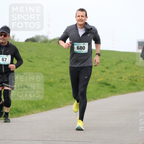 04.05.2025 - 8. Wedeler Halbmarathon Lena Gebhardt http://msf.ph/oto/7842898 04.05.2025 11:32:37 Laufen  meine-sportfotos.de