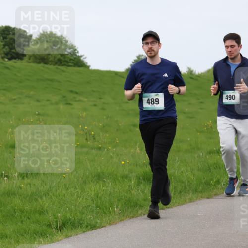 04.05.2025 - 8. Wedeler Halbmarathon Lena Gebhardt http://msf.ph/oto/7842920 04.05.2025 11:34:16 Laufen  meine-sportfotos.de