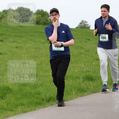 04.05.2025 - 8. Wedeler Halbmarathon Lena Gebhardt http://msf.ph/oto/7842922 04.05.2025 11:34:17 Laufen  meine-sportfotos.de