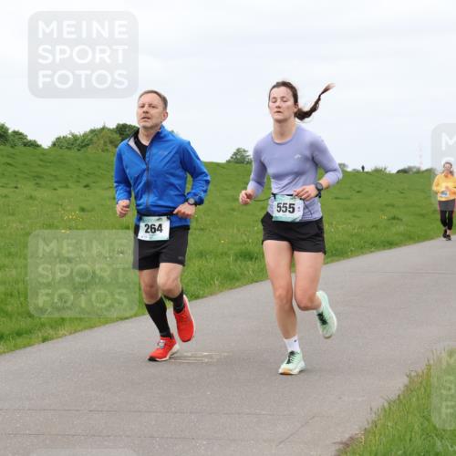 04.05.2025 - 8. Wedeler Halbmarathon Lena Gebhardt http://msf.ph/oto/7842932 04.05.2025 11:34:29 Laufen  meine-sportfotos.de