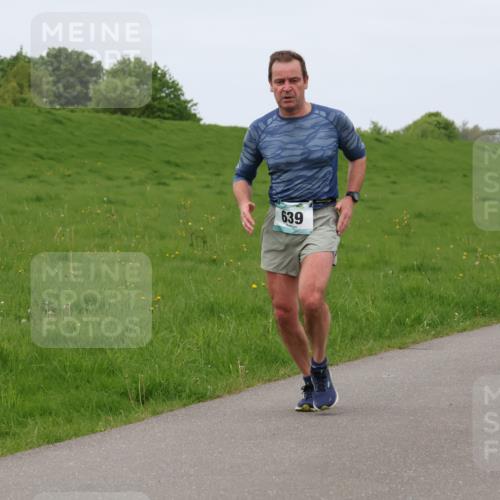04.05.2025 - 8. Wedeler Halbmarathon Lena Gebhardt http://msf.ph/oto/7842941 04.05.2025 11:35:17 Laufen  meine-sportfotos.de
