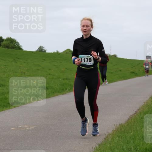 04.05.2025 - 8. Wedeler Halbmarathon Lena Gebhardt http://msf.ph/oto/7842951 04.05.2025 11:35:50 Laufen  meine-sportfotos.de