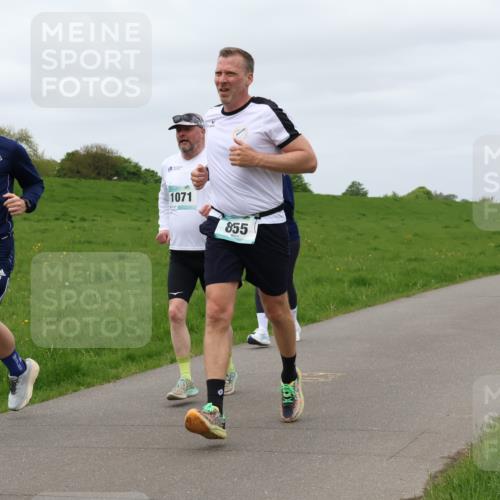 04.05.2025 - 8. Wedeler Halbmarathon Lena Gebhardt http://msf.ph/oto/7842955 04.05.2025 11:37:14 Laufen  meine-sportfotos.de