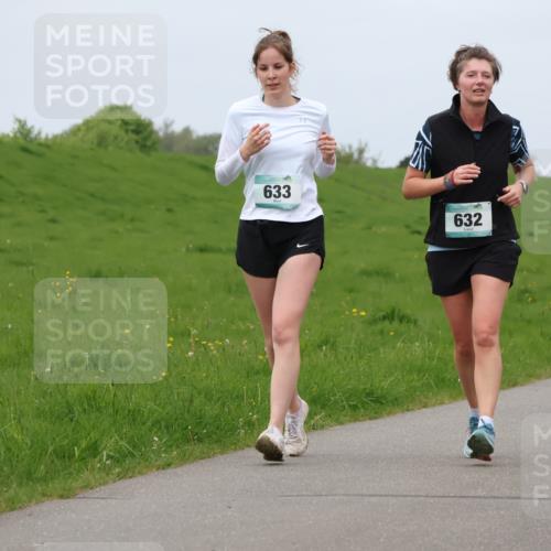 04.05.2025 - 8. Wedeler Halbmarathon Lena Gebhardt http://msf.ph/oto/7842958 04.05.2025 11:37:26 Laufen  meine-sportfotos.de