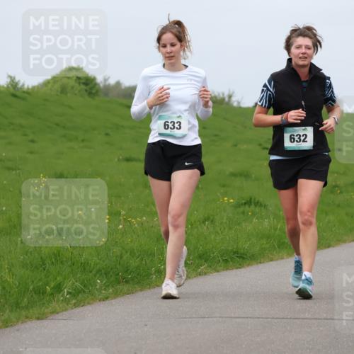 04.05.2025 - 8. Wedeler Halbmarathon Lena Gebhardt http://msf.ph/oto/7842959 04.05.2025 11:37:26 Laufen  meine-sportfotos.de