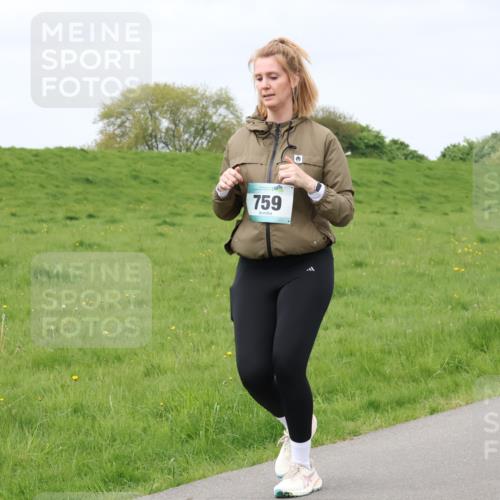 04.05.2025 - 8. Wedeler Halbmarathon Lena Gebhardt http://msf.ph/oto/7842967 04.05.2025 11:39:00 Laufen  meine-sportfotos.de
