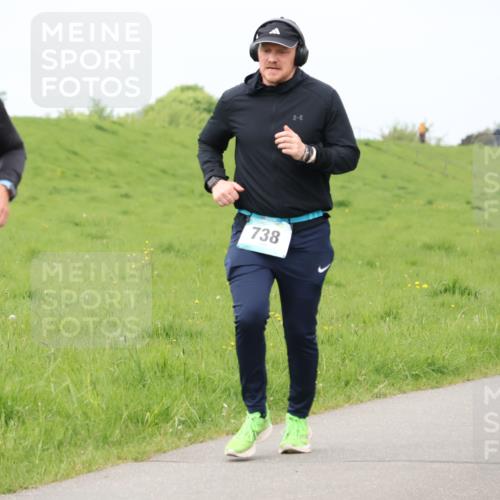 04.05.2025 - 8. Wedeler Halbmarathon Lena Gebhardt http://msf.ph/oto/7842976 04.05.2025 11:39:16 Laufen  meine-sportfotos.de