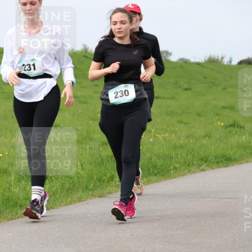 04.05.2025 - 8. Wedeler Halbmarathon Lena Gebhardt http://msf.ph/oto/7842997 04.05.2025 11:42:54 Laufen  meine-sportfotos.de