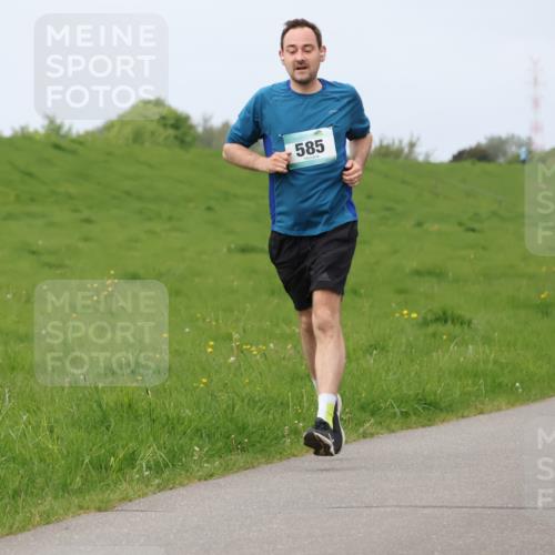 04.05.2025 - 8. Wedeler Halbmarathon Lena Gebhardt http://msf.ph/oto/7843004 04.05.2025 11:43:18 Laufen  meine-sportfotos.de