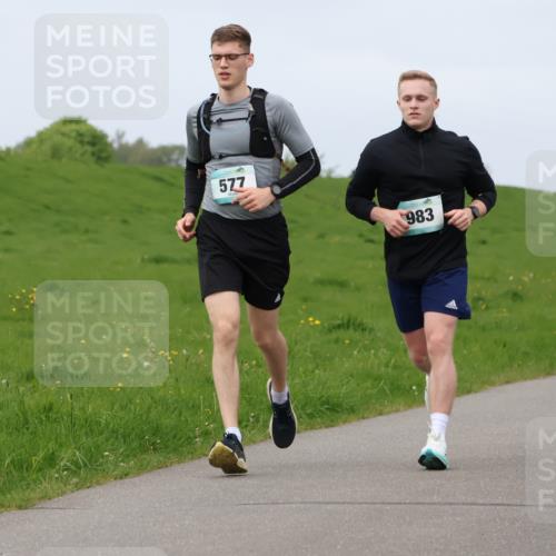 04.05.2025 - 8. Wedeler Halbmarathon Lena Gebhardt http://msf.ph/oto/7843013 04.05.2025 11:44:48 Laufen  meine-sportfotos.de