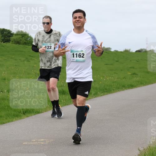 04.05.2025 - 8. Wedeler Halbmarathon Lena Gebhardt http://msf.ph/oto/7843073 04.05.2025 11:51:42 Laufen  meine-sportfotos.de