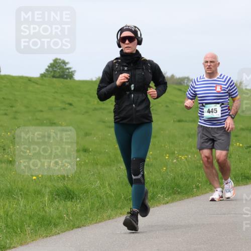 04.05.2025 - 8. Wedeler Halbmarathon Lena Gebhardt http://msf.ph/oto/7843094 04.05.2025 11:54:38 Laufen  meine-sportfotos.de