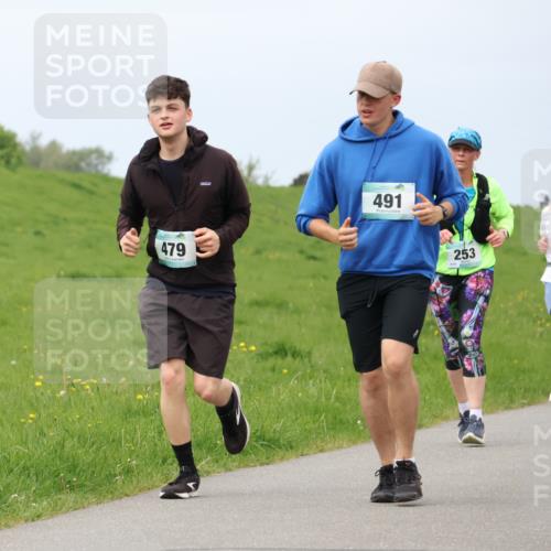 04.05.2025 - 8. Wedeler Halbmarathon Lena Gebhardt http://msf.ph/oto/7843106 04.05.2025 11:57:10 Laufen  meine-sportfotos.de