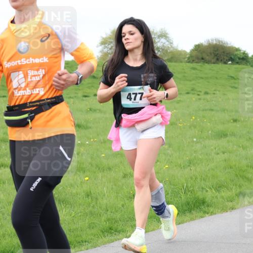 04.05.2025 - 8. Wedeler Halbmarathon Lena Gebhardt http://msf.ph/oto/7843117 04.05.2025 11:59:21 Laufen  meine-sportfotos.de