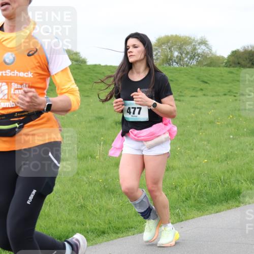04.05.2025 - 8. Wedeler Halbmarathon Lena Gebhardt http://msf.ph/oto/7843120 04.05.2025 11:59:21 Laufen  meine-sportfotos.de