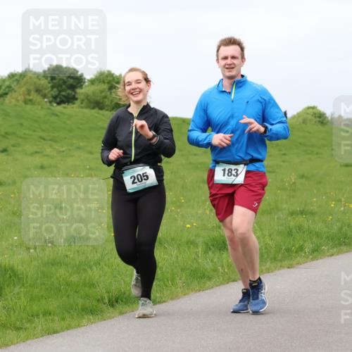 04.05.2025 - 8. Wedeler Halbmarathon Lena Gebhardt http://msf.ph/oto/7843129 04.05.2025 11:59:40 Laufen  meine-sportfotos.de