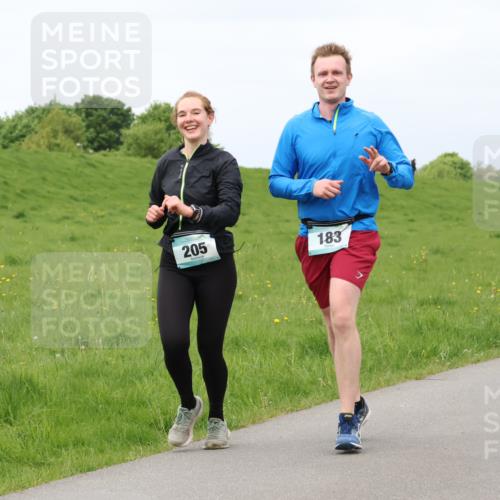 04.05.2025 - 8. Wedeler Halbmarathon Lena Gebhardt http://msf.ph/oto/7843130 04.05.2025 11:59:40 Laufen  meine-sportfotos.de