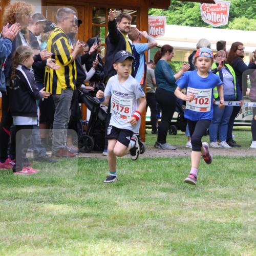 17.05.2025 - Störlauf Strokosch-Dieckow http://msf.ph/oto/7845316 17.05.2025 13:02:08 Laufen 7178, 102, 7273 meine-sportfotos.de