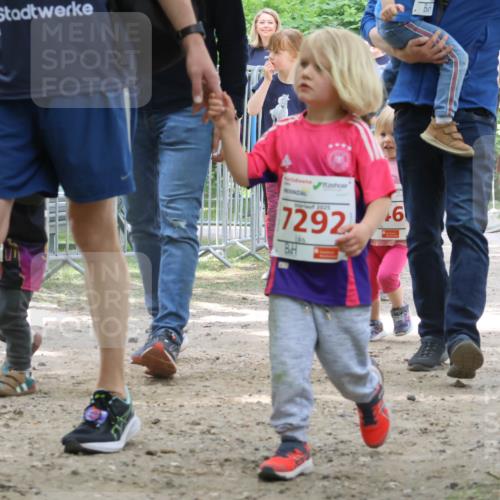 17.05.2025 - Störlauf Strokosch-Dieckow http://msf.ph/oto/7845619 17.05.2025 13:06:07 Laufen 7292, 6 meine-sportfotos.de