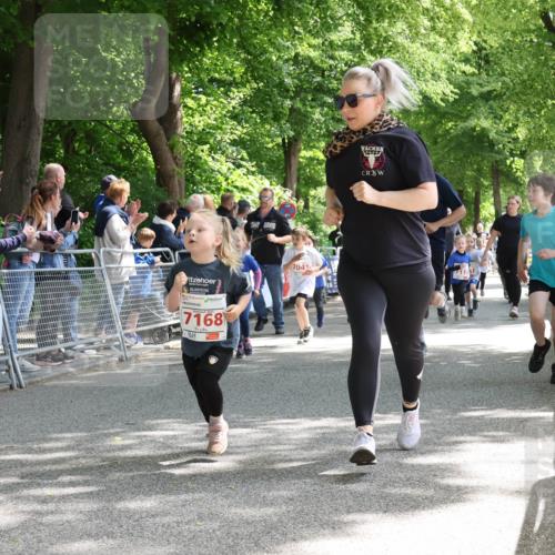 17.05.2025 - Störlauf Strokosch-Dieckow http://msf.ph/oto/7845889 17.05.2025 13:01:43 Ziel 0000, 7041, 7168, 33, 7115 meine-sportfotos.de