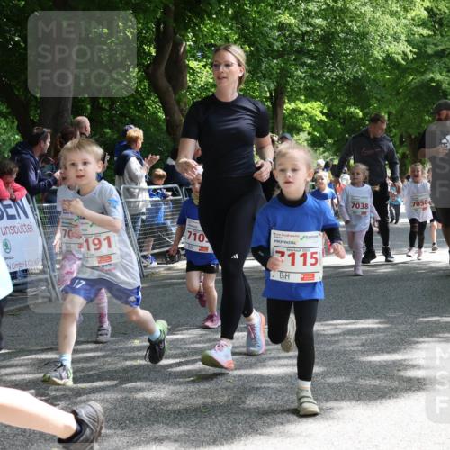 17.05.2025 - Störlauf Strokosch-Dieckow http://msf.ph/oto/7845898 17.05.2025 13:01:47 Ziel 191, 710, 2025, 115, 7038, 7050 meine-sportfotos.de