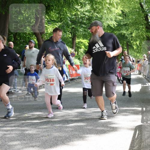 17.05.2025 - Störlauf Strokosch-Dieckow http://msf.ph/oto/7845905 17.05.2025 13:01:49 Ziel 7114, 7038, 147, 705, 7037, 7247 meine-sportfotos.de