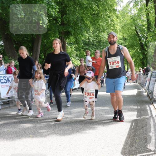 17.05.2025 - Störlauf Strokosch-Dieckow http://msf.ph/oto/7846011 17.05.2025 13:02:26 Ziel 7079, 036, 7058, 7059 meine-sportfotos.de