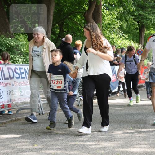17.05.2025 - Störlauf Strokosch-Dieckow http://msf.ph/oto/7846020 17.05.2025 13:02:33 Ziel 0000, 7220, 1088, 7238 meine-sportfotos.de