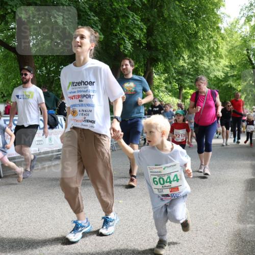 17.05.2025 - Störlauf Strokosch-Dieckow http://msf.ph/oto/7846036 17.05.2025 13:02:40 Ziel 194, 2020, 7213, 7171, 2025, 6044 meine-sportfotos.de
