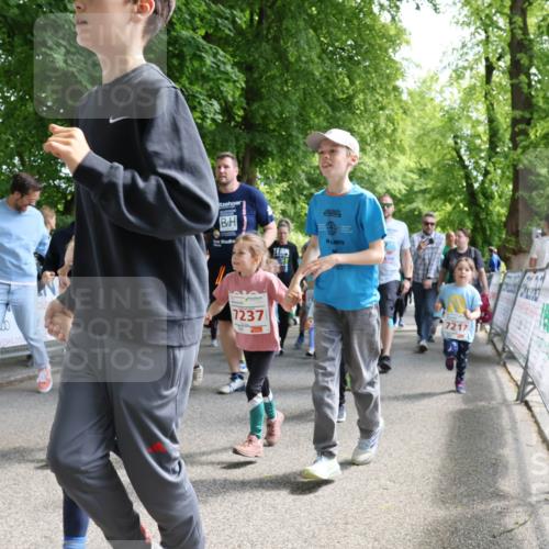 17.05.2025 - Störlauf Strokosch-Dieckow http://msf.ph/oto/7846068 17.05.2025 13:02:52 Ziel 7237, 7217, 1 meine-sportfotos.de