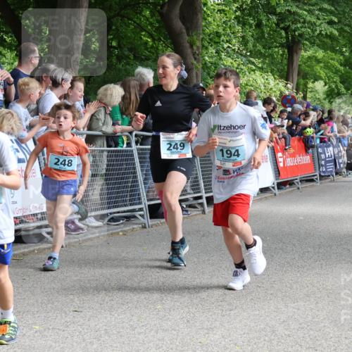 17.05.2025 - Störlauf Strokosch-Dieckow http://msf.ph/oto/7846618 17.05.2025 13:40:34 Ziel 2025, 294, 248, 249, 194 meine-sportfotos.de