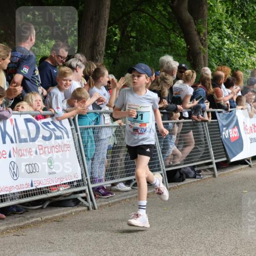 17.05.2025 - Störlauf Strokosch-Dieckow http://msf.ph/oto/7846653 17.05.2025 13:40:57 Ziel 2025, 1, 40 meine-sportfotos.de