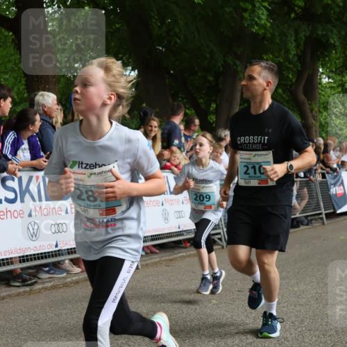 17.05.2025 - Störlauf Strokosch-Dieckow http://msf.ph/oto/7846752 17.05.2025 13:41:54 Ziel 0000, 20, 28, 209, 210 meine-sportfotos.de
