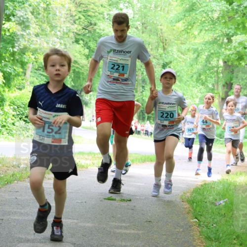 17.05.2025 - Störlauf Strokosch-Dieckow http://msf.ph/oto/7847040 17.05.2025 13:40:32 Laufen 152, 221, 220, 60, 44, 361 meine-sportfotos.de