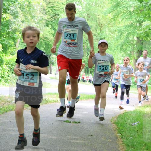 17.05.2025 - Störlauf Strokosch-Dieckow http://msf.ph/oto/7847045 17.05.2025 13:40:32 Laufen 2025, 152, 221, 220, 36, 60, 325 meine-sportfotos.de