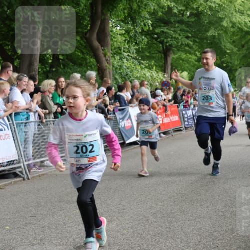 17.05.2025 - Störlauf Strokosch-Dieckow http://msf.ph/oto/7847060 17.05.2025 13:44:18 Ziel 2025, 202, 20, 203 meine-sportfotos.de