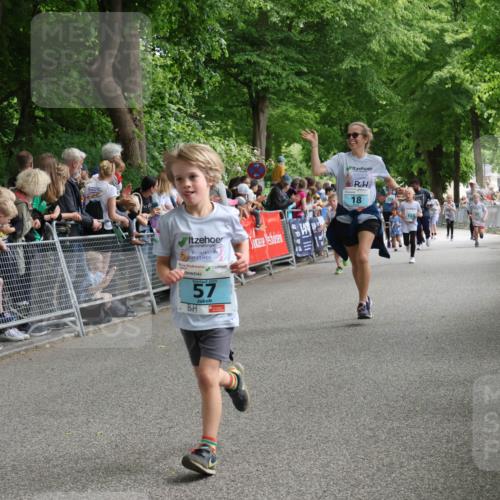 17.05.2025 - Störlauf Strokosch-Dieckow http://msf.ph/oto/7847071 17.05.2025 13:44:21 Ziel 2025, 57, 18 meine-sportfotos.de