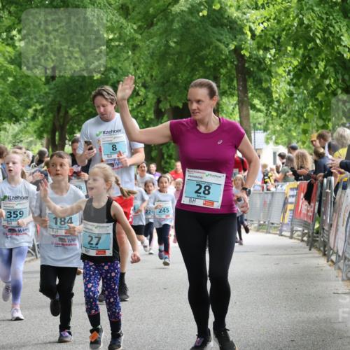 17.05.2025 - Störlauf Strokosch-Dieckow http://msf.ph/oto/7847130 17.05.2025 13:44:47 Ziel 8, 359, 184, 2025, 27, 22, 245, 28 meine-sportfotos.de